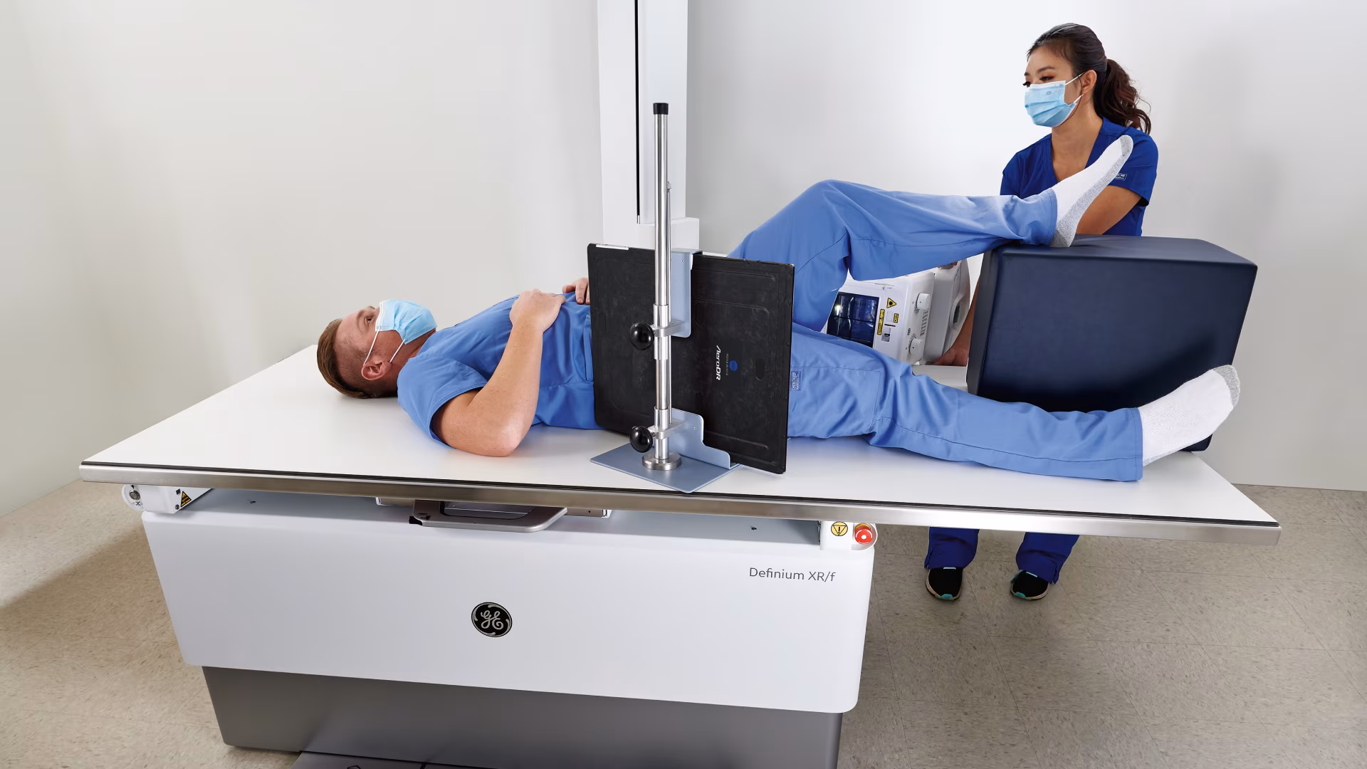 patient-laying-x-ray-exam-desktop-tablet